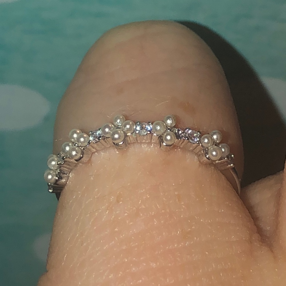 Halo fashion ring